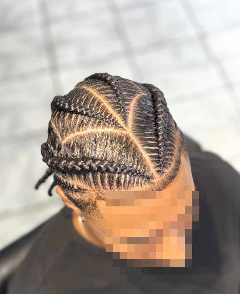 Seen from above: triangular and diamond-shaped partings between thick braids