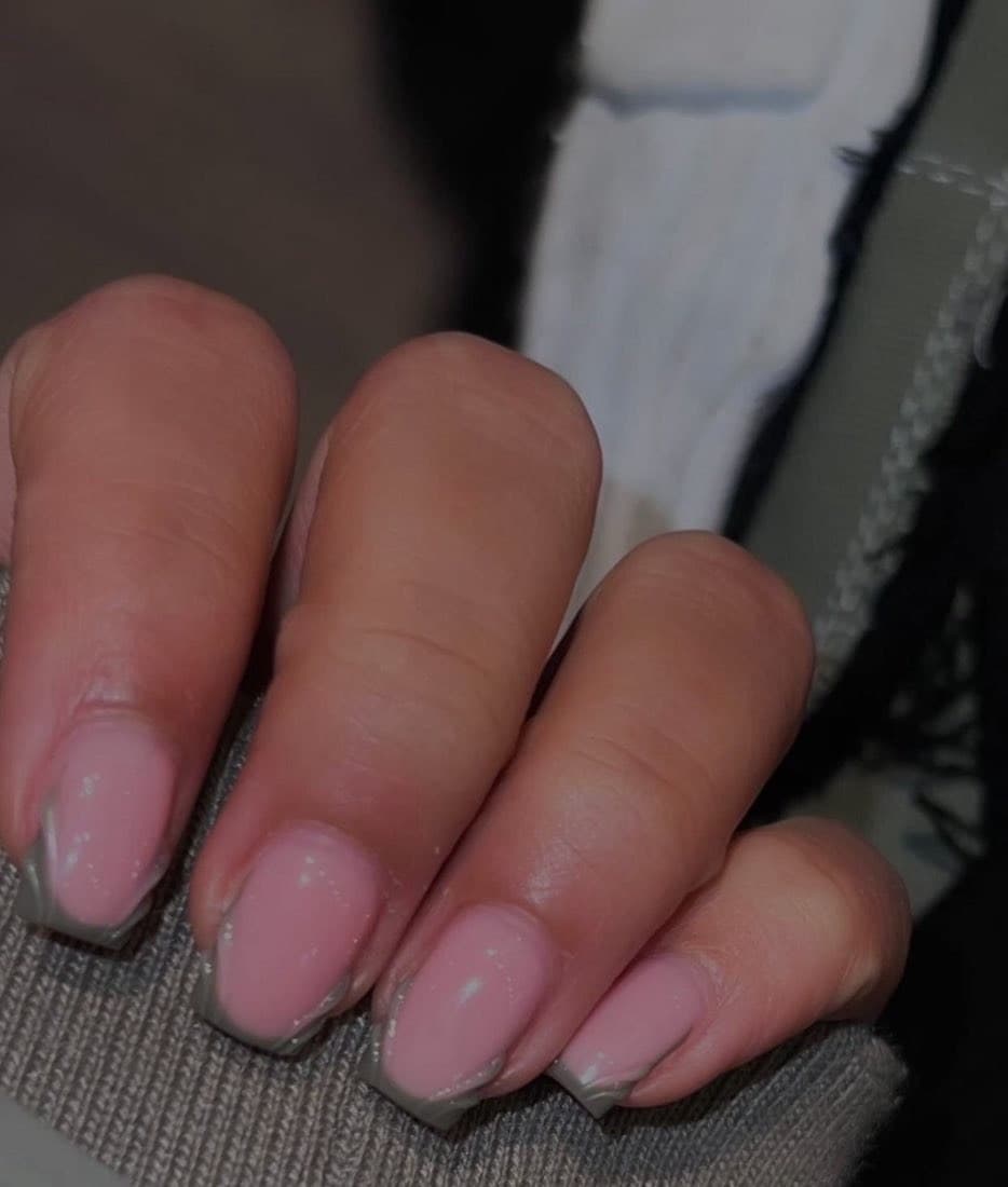 Sage groene french tips